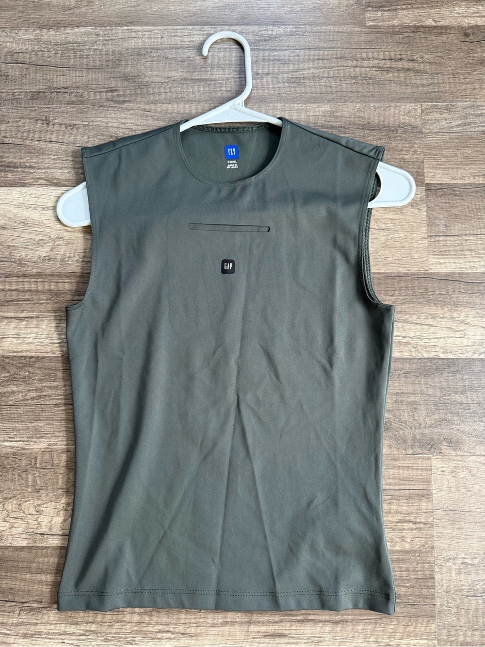 YZY x GAP Sleeveless Performance Tank Top Gray Green XS